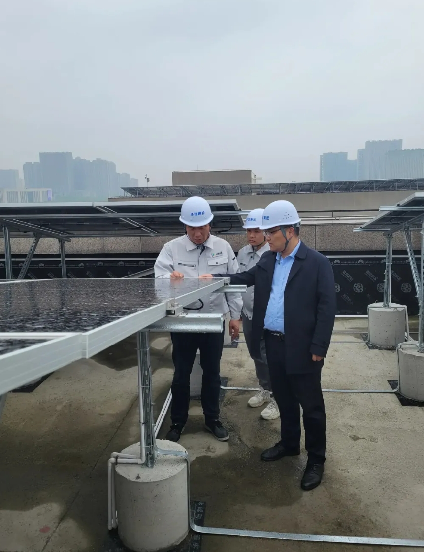 新能源公司开展五一节前安全检查工作