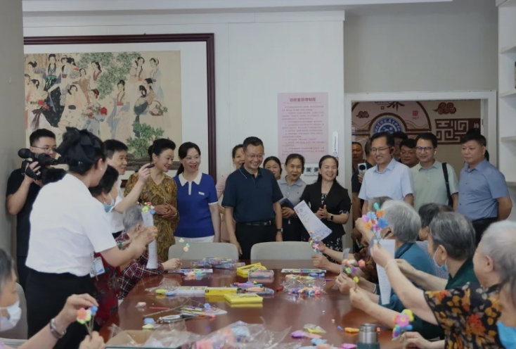 农工党河南省委会调研组莅临圣德康养中心调研