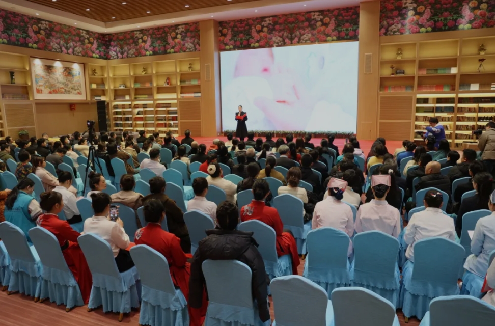 是庆祝，更是致敬！信阳华信圣德集团“巾帼颂彩绽光芒” 三八节活动圆满落幕