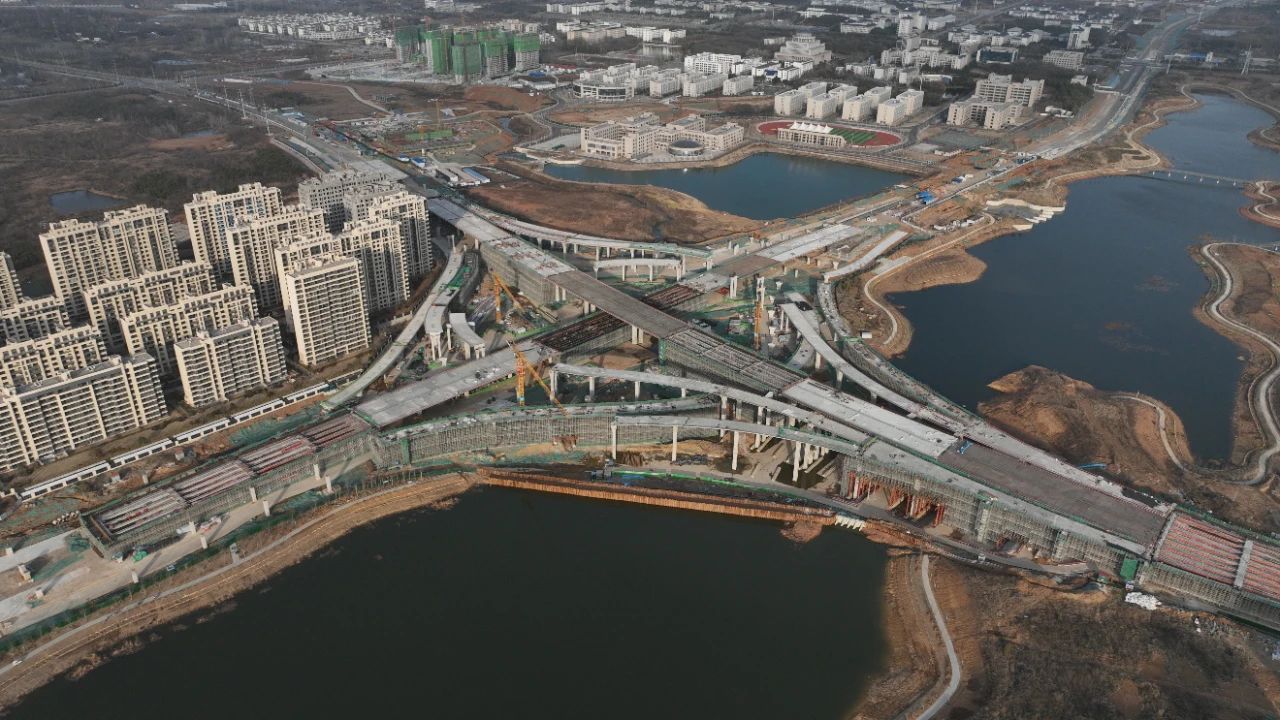 党建引领聚合力 融合发展提质效