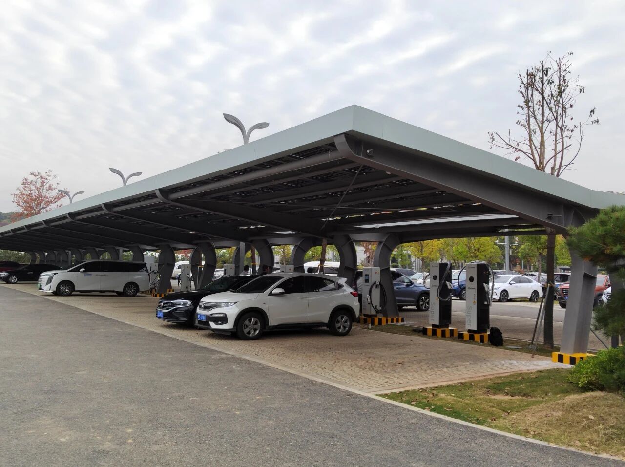 【充电攻略】新能源汽车夏季用车指南