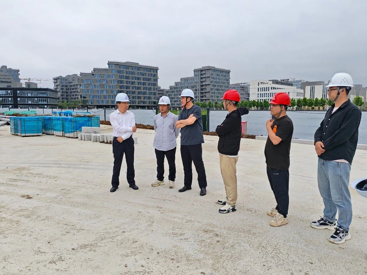 党建引领在一线——城建投公司党支部赴豫东南高新区调研督导重点项目