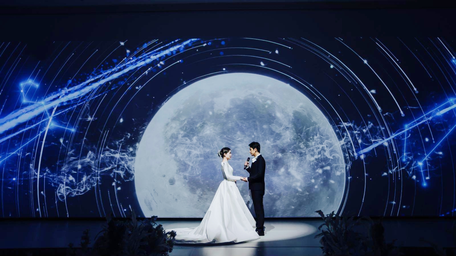 告别价格战，宴会市场十一后重新洗牌，5D全息婚礼秀让客流自动增长30%！(图2)