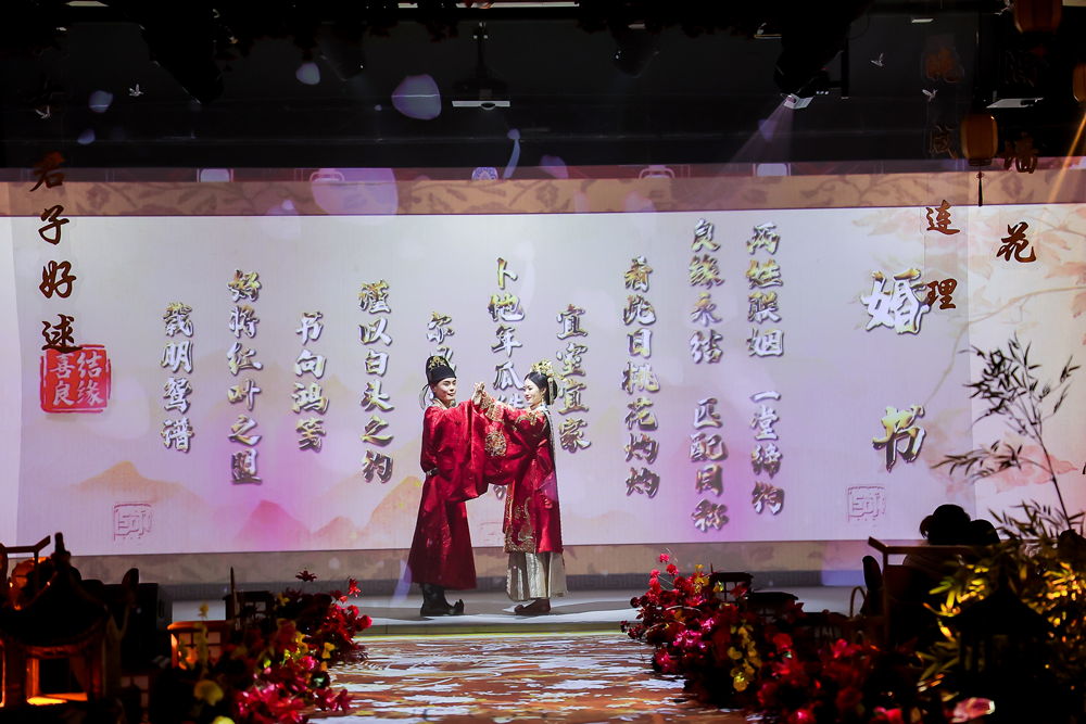 5D 全息光影宴会厅：一厅多用，开启梦幻盛宴新篇(图2)